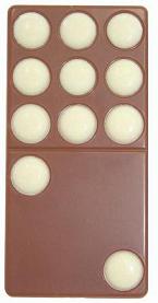 Duomino - Dominosteine aus Vollmilchschokolade dekoriert mit weißer Schokolade